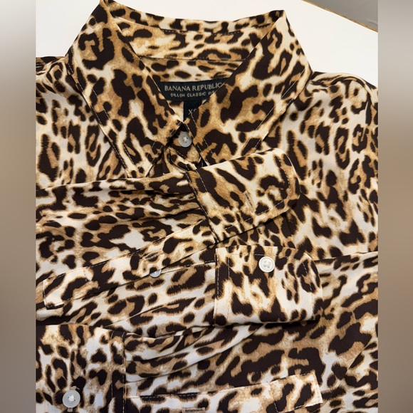 BANANA REPUBLIC WOMENS BUTTON DOWN LIGHTWEIGHT BLOUSE ANIMAL PRINT SZ XS - Picture 8 of 10